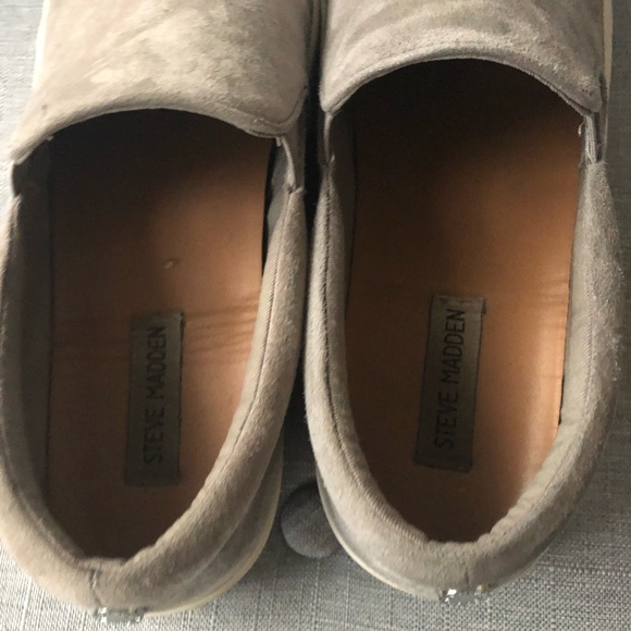 Steve Madden grey suede slip ons size 10 - Picture 5 of 7